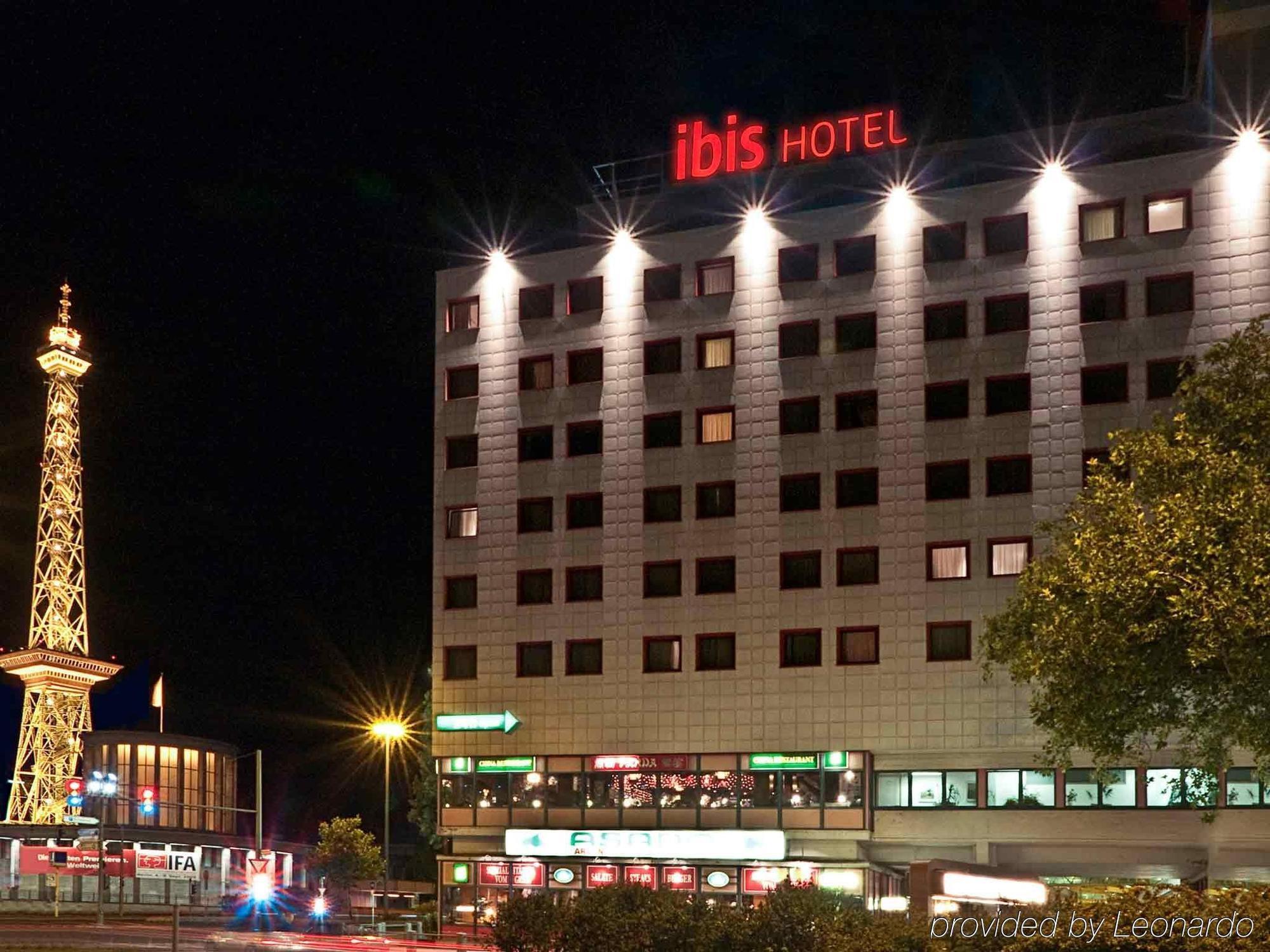 Hôtel Ibis Berlin Messe Extérieur photo